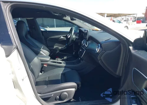 2016 Mercedes-Benz Cla 250 z USA, uszkodzony, nr VIN WDDSJ4EB6GN293963